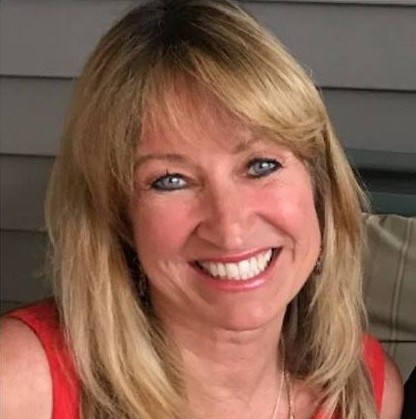 Picture of Ms. Angela, school's lead teacher/director